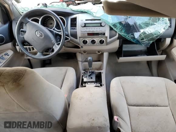 2007 Toyota Tacoma PreRunner с VIN 3TMKU72N47M012447, выставлен на аукционе Copart как лот 68963945 с пробегом 178 845 миль миль и Списание • Salvage title. История ставок и продаж доступна на DreamBid. Изображение 8.