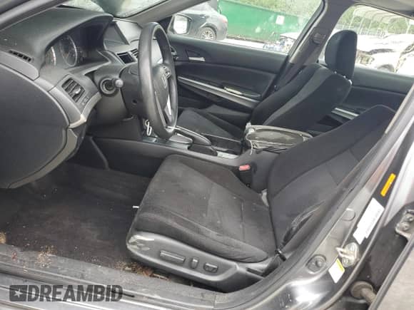 2008 Honda Accord EX с VIN JHMCP26708C002879, выставлен на аукционе Copart как лот 66804495 с пробегом 211 179 миль миль и Списание • Salvage title. История ставок и продаж доступна на DreamBid. Изображение 7.