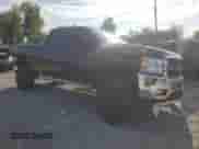 2011 Chevrolet Silverado 2500HD LTZ z VIN 1GC1KYC87BF132283, wystawiony jako Copart lot #72051445 z przebiegiem 207 897 mil mil oraz Czysty tytuł • Clean title. Historia ofert i sprzedaży dostępna na DreamBid. Obrazek 4.