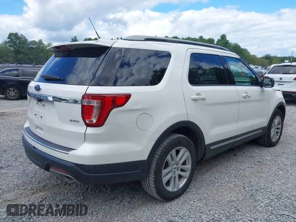 2018 Ford Explorer XLT с VIN 1FM5K8D83JGA61328, выставлен на аукционе IAAI как лот 43088194 с пробегом 112 076 миль миль и . История ставок и продаж доступна на DreamBid. Изображение 4.