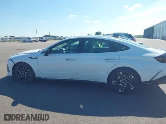 2024 Hyundai Sonata N Line with VIN KMHL54JC7RA351540, listed as a IAAI auction lot 42682713 with 11,250 mi miles and . Bid and sale history available at DreamBid. Image 14.