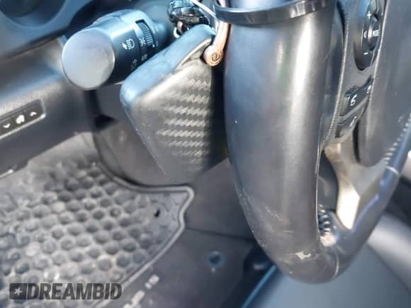 2016 Lexus IS 300/350 z VIN JTHCM1D28G5001685, wystawiony jako IAAI lot #41810156 z przebiegiem 49 392 mil mil oraz . Historia ofert i sprzedaży dostępna na DreamBid. Obrazek 11.