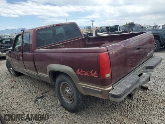 1998 Chevrolet Silverado 2500 с VIN 1GCGK29R0WE209238, выставлен на аукционе Copart как лот 65289165 с пробегом 141 791 миль миль и Списание • Salvage title. История ставок и продаж доступна на DreamBid. Изображение 2.