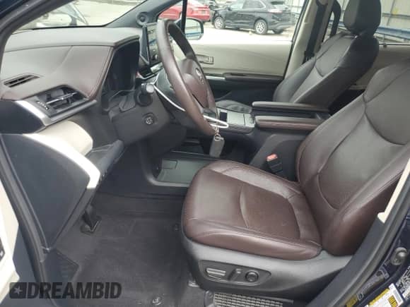 2021 Toyota Sienna Limited z VIN 5TDESKFC8MS034235, wystawiony jako Copart lot #63770035 z przebiegiem 50 981 mil mil oraz Szkoda całkowita • Salvage title. Historia ofert i sprzedaży dostępna na DreamBid. Obrazek 7.