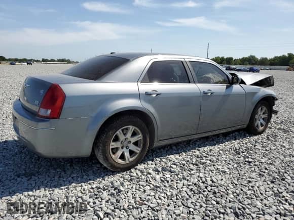 2007 Chrysler 300 Touring с VIN 2C3KA53G07H795220, выставлен на аукционе Copart как лот 54414055 с пробегом Не указан миль и Списание • Salvage title. История ставок и продаж доступна на DreamBid. Изображение 3.
