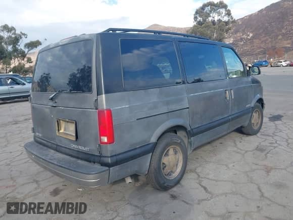 1999 Chevrolet Astro с VIN 1GNDM19W2XB102859, выставлен на аукционе IAAI как лот 43426478 с пробегом 200 290 миль миль и . История ставок и продаж доступна на DreamBid. Изображение 4.