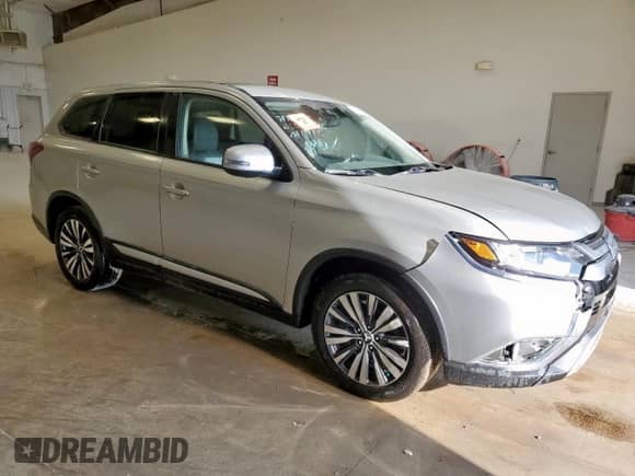 2020 Mitsubishi Outlander SE z VIN JA4AD3A34LZ016716, wystawiony jako Copart lot #70956755 z przebiegiem 63 444 mil mil oraz Czysty tytuł • Clean title. Historia ofert i sprzedaży dostępna na DreamBid. Obrazek 4.