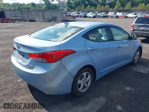 2012 Hyundai Elantra Limited z VIN KMHDH4AE5CU215491, wystawiony jako IAAI lot #42653830 z przebiegiem 149 875 mil mil oraz . Historia ofert i sprzedaży dostępna na DreamBid. Obrazek 4.