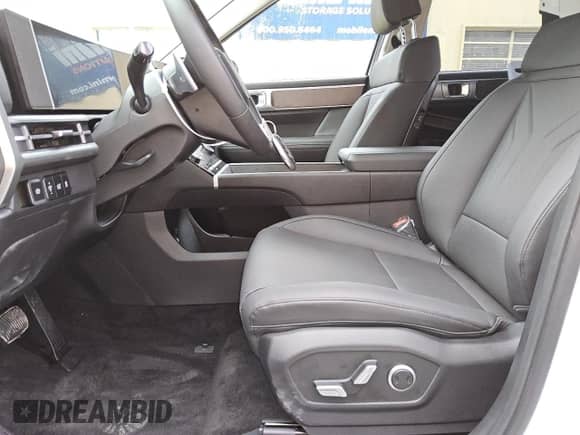 2025 Hyundai Santa Fe SEL с VIN 5NMP24GL3SH078226, выставлен на аукционе Copart как лот 85746394 с пробегом 1 932 миль миль и Чистый • Clean title. История ставок и продаж доступна на DreamBid. Изображение 7.