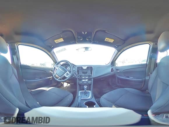 2014 Chrysler 200 Touring z VIN 1C3CCBBG8EN106401, wystawiony jako Copart lot #80568685 z przebiegiem 150 546 mil mil oraz Szkoda całkowita • Salvage title. Historia ofert i sprzedaży dostępna na DreamBid. Obrazek 14.