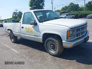 1999 Chevrolet Silverado 2500 с VIN 1GCGC24R3XR724202, выставлен на аукционе IAAI как лот 42633595 с пробегом 159 764 миль миль и . История ставок и продаж доступна на DreamBid. Изображение 1.