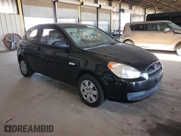 2008 Hyundai Accent GS z VIN KMHCM36C98U064395, wystawiony jako Copart lot #82670815 z przebiegiem 78 849 mil mil oraz Szkoda całkowita • Salvage title. Historia ofert i sprzedaży dostępna na DreamBid. Obrazek 4.