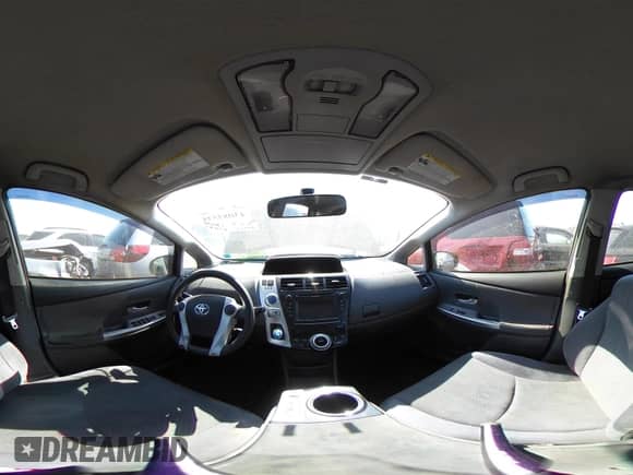 2013 Toyota Prius Two с VIN JTDZN3EU2D3255680, выставлен на аукционе IAAI как лот 43085538 с пробегом Не указан миль и . История ставок и продаж доступна на DreamBid. Изображение 19.