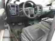 2015 Chevrolet Silverado 1500 LS z VIN 1GCNKPEH8FZ423923, wystawiony jako Copart lot #55107655 z przebiegiem 252 561 mil mil oraz Szkoda całkowita • Salvage title. Historia ofert i sprzedaży dostępna na DreamBid. Obrazek 8.