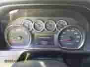 2019 Chevrolet Silverado 1500 LT z VIN 1GCPWCED0KZ126075, wystawiony jako IAAI lot #43430634 z przebiegiem 116 550 mil mil oraz . Historia ofert i sprzedaży dostępna na DreamBid. Obrazek 7.