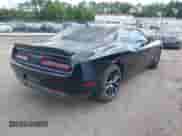 2018 Dodge Challenger R/T Scat Pack z VIN 2C3CDZFJ6JH149763, wystawiony jako IAAI lot #42323524 z przebiegiem 41 757 mil mil oraz . Historia ofert i sprzedaży dostępna na DreamBid. Obrazek 4.