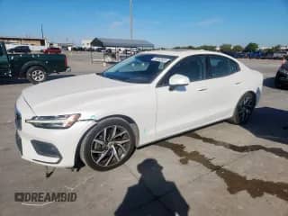 2019 Volvo S60 Momentum с VIN 7JR102FK5KG016375, выставлен на аукционе Copart как лот 84942835 с пробегом 61 182 миль миль и Списание • Salvage title. История ставок и продаж доступна на DreamBid. Изображение 1.
