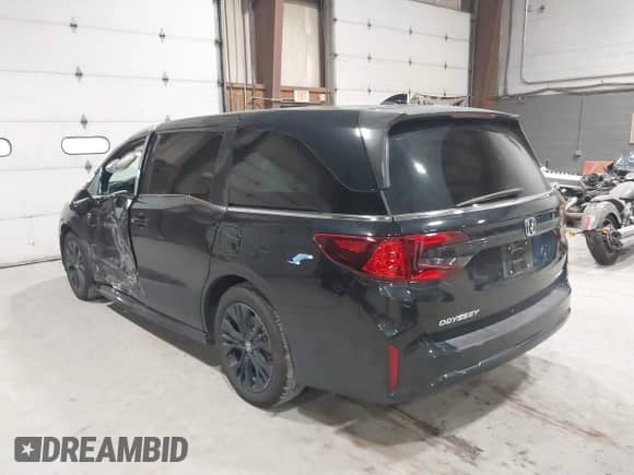 2025 Honda Odyssey Sport-L z VIN 5FNRL6H74SB076182, wystawiony jako IAAI lot #43280705 z przebiegiem 3 201 mil mil oraz . Historia ofert i sprzedaży dostępna na DreamBid. Obrazek 3.