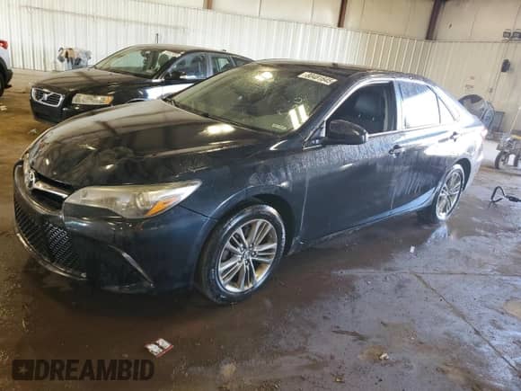 2017 Toyota Camry LE with VIN 4T1BF1FK1HU406956, listed as a Copart auction lot 80481645 with 174,031 mi miles and Clean title. Bid and sale history available at DreamBid. Image 1.
