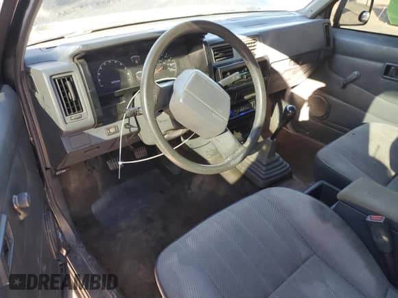 1993 Nissan Frontier with VIN 1N6SD16SXPC374259, listed as a Copart auction lot 81635014 with 240,610 mi miles and Salvage title. Bid and sale history available at DreamBid. Image 8.