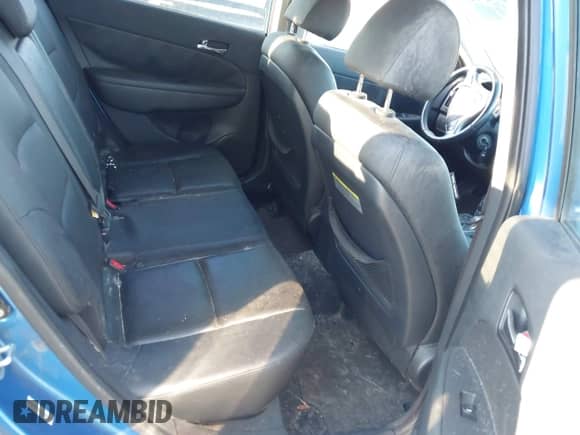 2011 Hyundai Elantra GLS z VIN KMHDC8AE7BU121438, wystawiony jako IAAI lot #43302252 z przebiegiem 100 427 mil mil oraz . Historia ofert i sprzedaży dostępna na DreamBid. Obrazek 8.