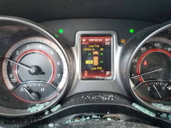2019 Dodge Journey Crossroad с VIN 3C4PDCGB8KT845230, выставлен на аукционе Copart как лот 70643665 с пробегом 129 143 миль миль и Списание • Salvage title. История ставок и продаж доступна на DreamBid. Изображение 9.