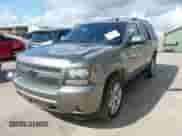 2012 Chevrolet Tahoe LTZ с VIN 1GNSKCE07CR227450, выставлен на аукционе IAAI как лот 42543473 с пробегом 158 555 миль миль и . История ставок и продаж доступна на DreamBid. Изображение 20.