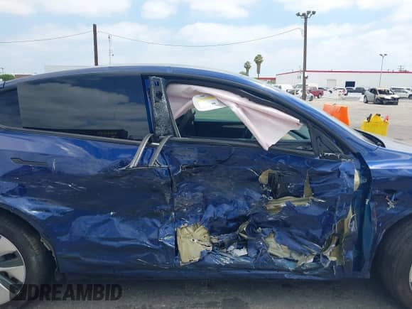 2023 Tesla Model Y Long Range с VIN 7SAYGDEE4PA146570, выставлен на аукционе IAAI как лот 42803265 с пробегом 33 836 миль миль и . История ставок и продаж доступна на DreamBid. Изображение 6.