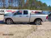 2013 Ram 1500 Tradesman z VIN 1C6RR7FT0DS533829, wystawiony jako IAAI lot #39770104 z przebiegiem 116 840 mil mil oraz . Historia ofert i sprzedaży dostępna na DreamBid. Obrazek 14.