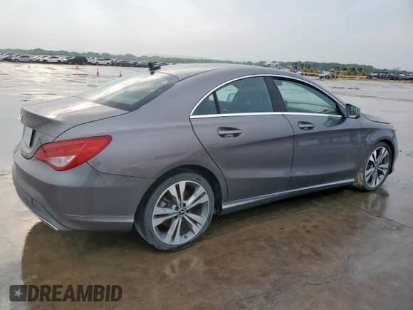 2018 Mercedes-Benz CLA 250 с VIN WDDSJ4EB8JN527222, выставлен на аукционе Copart как лот 51332575 с пробегом 73 759 миль миль и Списание • Salvage title. История ставок и продаж доступна на DreamBid. Изображение 3.