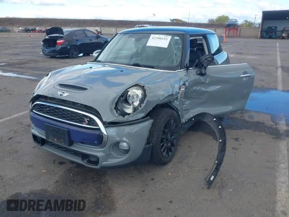 2016 MINI Hardtop S with VIN WMWXP7C56G2A43976, listed as a IAAI auction lot 43390152 with 119,977 mi miles and . Bid and sale history available at DreamBid. Image 2.
