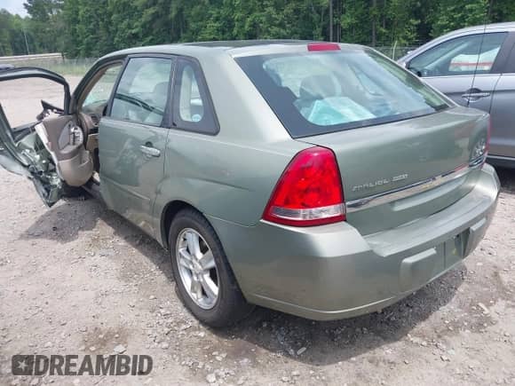2005 Chevrolet Malibu Maxx LS z VIN 1G1ZT62845F102435, wystawiony jako IAAI lot #42487927 z przebiegiem 179 310 mil mil oraz . Historia ofert i sprzedaży dostępna na DreamBid. Obrazek 3.
