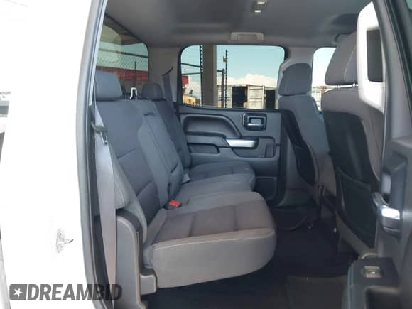 2014 Chevrolet Silverado 1500 LT z VIN 3GCUKREC8EG257977, wystawiony jako IAAI lot #42699776 z przebiegiem 132 224 mil mil oraz . Historia ofert i sprzedaży dostępna na DreamBid. Obrazek 8.