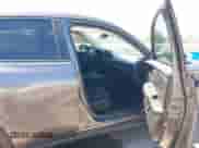 2023 Honda HR-V LX z VIN 3CZRZ1H3XPM708243, wystawiony jako IAAI lot #43120035 z przebiegiem 35 331 mil mil oraz . Historia ofert i sprzedaży dostępna na DreamBid. Obrazek 5.