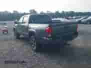 2019 Toyota Tacoma SR5 с VIN 3TMAZ5CNXKM085203, выставлен на аукционе IAAI как лот 42692521 с пробегом 190 094 миль миль и . История ставок и продаж доступна на DreamBid. Изображение 3.