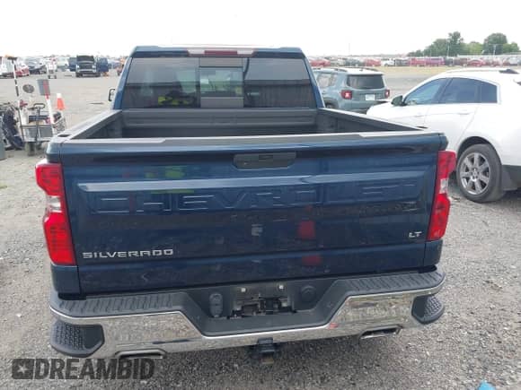 2019 Chevrolet Silverado 1500 LT with VIN 3GCUYDED6KG311850, listed as a IAAI auction lot 42671481 with 80,758 mi miles and . Bid and sale history available at DreamBid. Image 16.