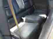 2010 Chevrolet Camaro 2LT z VIN 2G1FC1EV7A9123063, wystawiony jako IAAI lot #43302490 z przebiegiem 176 239 mil mil oraz . Historia ofert i sprzedaży dostępna na DreamBid. Obrazek 8.