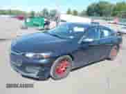 2018 Chevrolet Malibu LT z VIN 1G1ZD5ST3JF152636, wystawiony jako IAAI lot #43212615 z przebiegiem 135 976 mil mil oraz . Historia ofert i sprzedaży dostępna na DreamBid. Obrazek 2.