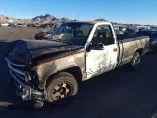 1992 Chevrolet Silverado 1500 с VIN 1GCEC14K1NZ216862, выставлен на аукционе Copart как лот 89111135 с пробегом 329 783 миль миль и Списание • Salvage title. История ставок и продаж доступна на DreamBid. Изображение 1.