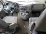 2002 Chevrolet Astro с VIN 1GNDM19X02B110895, выставлен на аукционе Copart как лот 70704784 с пробегом 176 736 миль миль и Списание • Salvage title. История ставок и продаж доступна на DreamBid. Изображение 8.