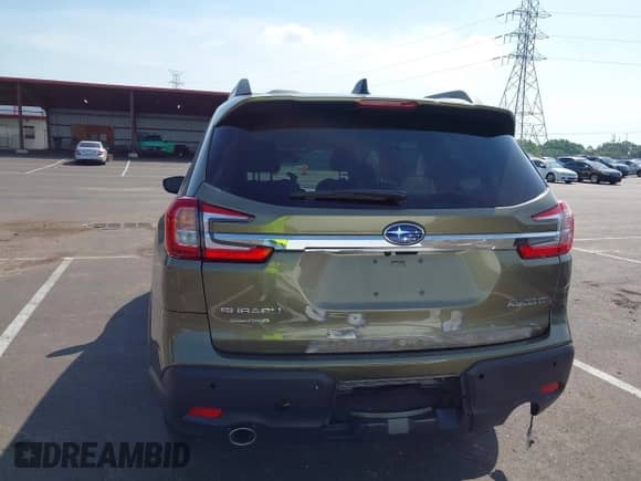 2025 Subaru Ascent Premium with VIN 4S4WMADD1S3400924, listed as a IAAI auction lot 42606202 with 4,416 mi miles and . Bid and sale history available at DreamBid. Image 16.
