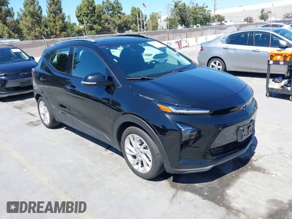 2023 Chevrolet Bolt EUV LT z VIN 1G1FY6S0XP4148140, wystawiony jako IAAI lot #43108253 z przebiegiem 100 470 mil mil oraz . Historia ofert i sprzedaży dostępna na DreamBid. Obrazek 1.