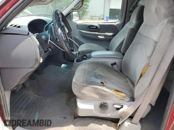 2000 Ford F-150 XL z VIN 1FTRX17W0YNB08457, wystawiony jako Copart lot #63685785 z przebiegiem Nie podano mil oraz Szkoda całkowita • Salvage title. Historia ofert i sprzedaży dostępna na DreamBid. Obrazek 7.