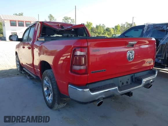 2019 Ram 1500 Big Horn z VIN 1C6SRFBT4KN622865, wystawiony jako IAAI lot #41887932 z przebiegiem 73 513 mil mil oraz . Historia ofert i sprzedaży dostępna na DreamBid. Obrazek 3.