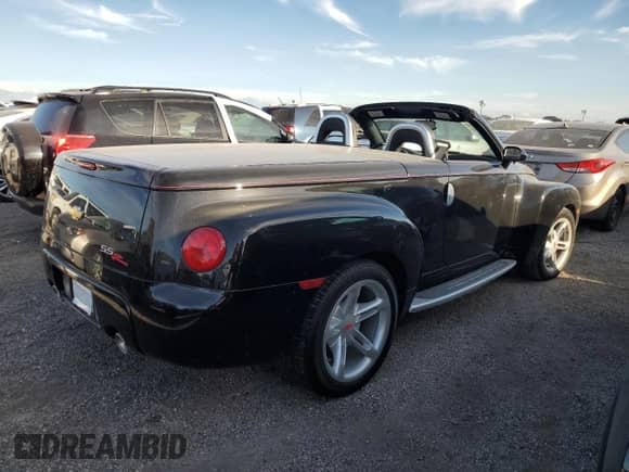 2004 Chevrolet SSR LS с VIN 1GCES14P64B108386, выставлен на аукционе Copart как лот 76100334 с пробегом Не указан миль и Списание • Salvage title. История ставок и продаж доступна на DreamBid. Изображение 3.