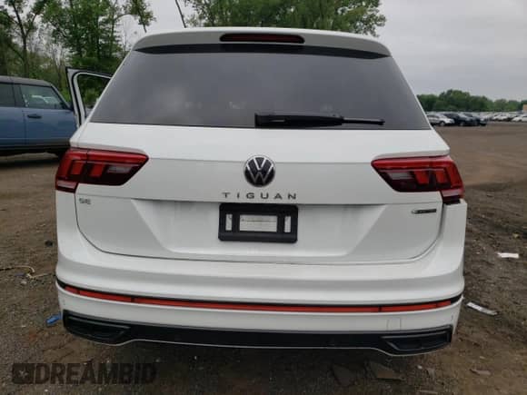 2024 Volkswagen Tiguan SE R-Line Black с VIN 3VV8B7AX8RM025872, выставлен на аукционе Copart как лот 64282855 с пробегом 16 071 миль миль и Списание • Salvage title. История ставок и продаж доступна на DreamBid. Изображение 6.