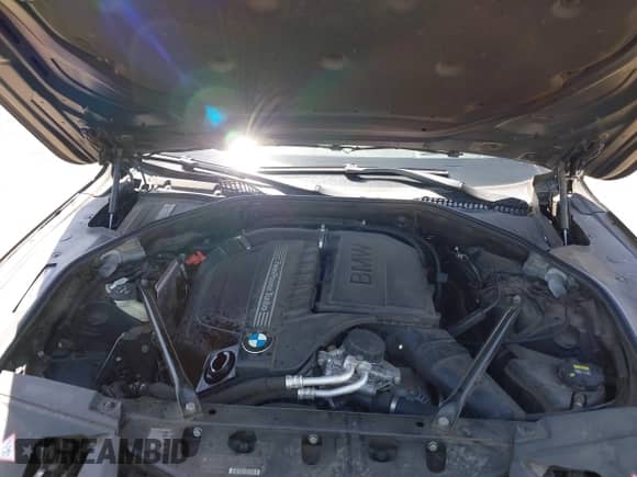 2015 BMW 7 Series 740Li с VIN WBAYE4C50FD138977, выставлен на аукционе IAAI как лот 42277341 с пробегом 109 877 миль миль и . История ставок и продаж доступна на DreamBid. Изображение 10.