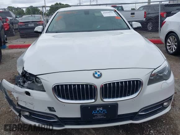 2015 BMW 5 Series 535i xDrive with VIN WBA5B3C56FD542842, listed as a IAAI auction lot 42998016 with 138,630 mi miles and . Bid and sale history available at DreamBid. Image 12.