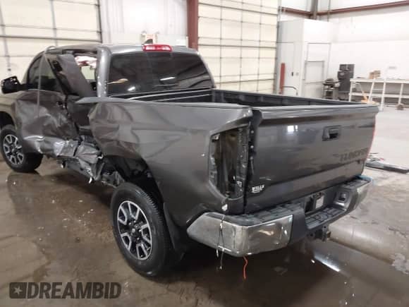 2020 Toyota Tundra SR с VIN 5TFUY5F12LX903317, выставлен на аукционе IAAI как лот 43159063 с пробегом 87 864 миль миль и . История ставок и продаж доступна на DreamBid. Изображение 19.