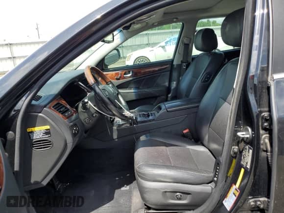 2016 Hyundai Equus Signature with VIN KMHGH4JH6GU102937, listed as a Copart auction lot 52892654 with 122,147 mi miles and Clean title. Bid and sale history available at DreamBid. Image 7.
